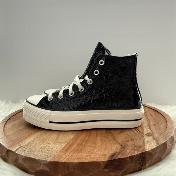 Converse Chuck Taylor Lift Platform Crinkled Leather Women's 7 Black A13384C - Picture 5 of 13